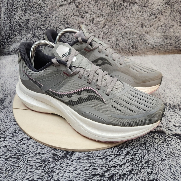 Saucony Shoes - Saucony Tempus Gray Running Shoes Sneakers Women's Size 10.5